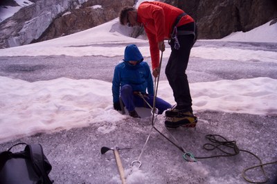 Abseilen in Gletscherspalte